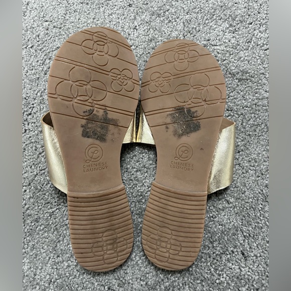 Chinese Laundry Gold Gemmy Sandal - Size 7.5 - Picture 4 of 5